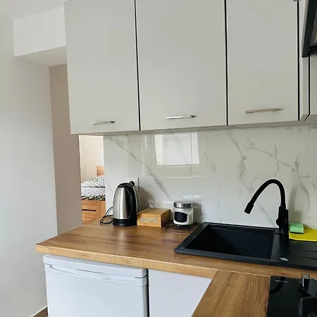 Gorski Przyladek 아파트 Jugów